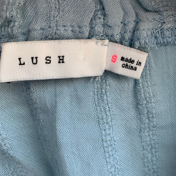 Lush Cold Shoulder Top - Picture 6 of 6